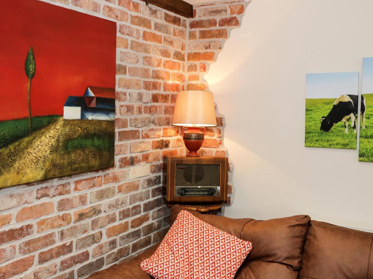 Ffynnonlwyd Cottage Llangynin Ngoại thất bức ảnh